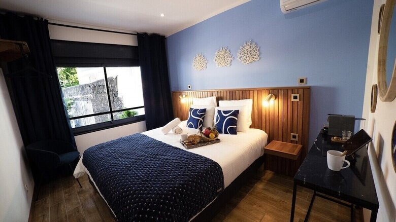 Hotel 10 Rue Du Four � Chaux