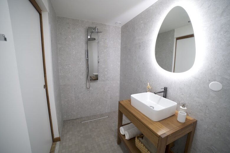 Hotel 10 Rue Du Four � Chaux