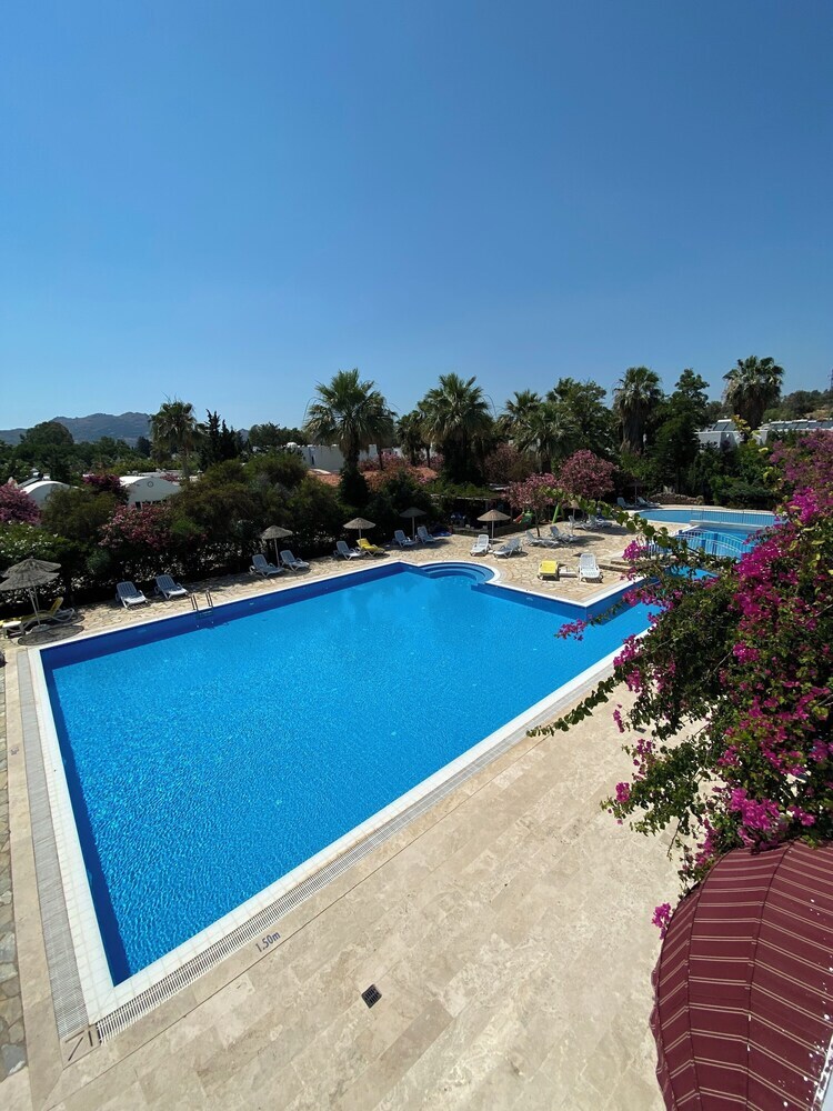 Hotel Eskiyali Otel