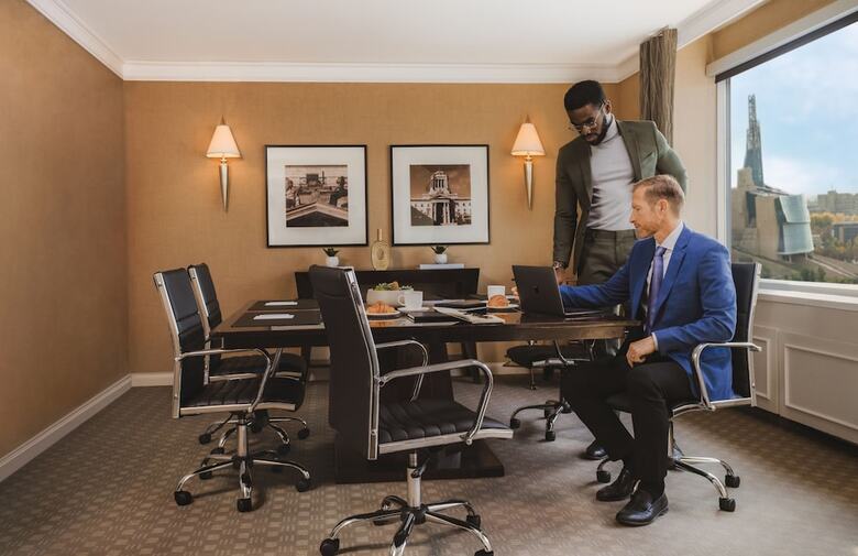 Hotel The Fairmont Winnipeg Gold Experience