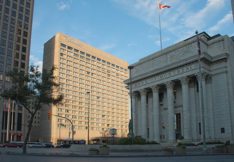 Hotel The Fairmont Winnipeg Gold Experience