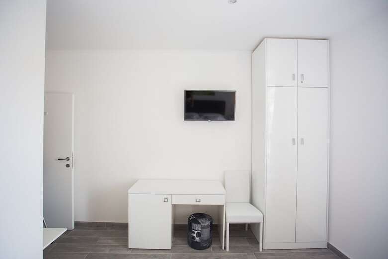 Nirvana Garden Rooms