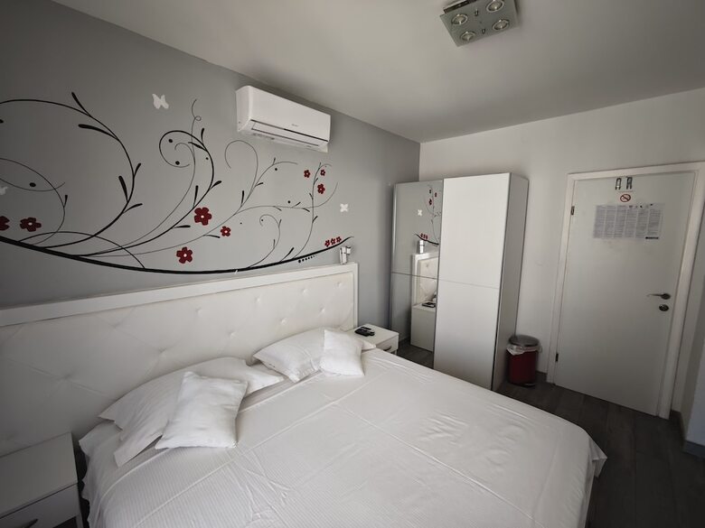 Nirvana Garden Rooms