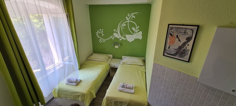 Nirvana Garden Rooms