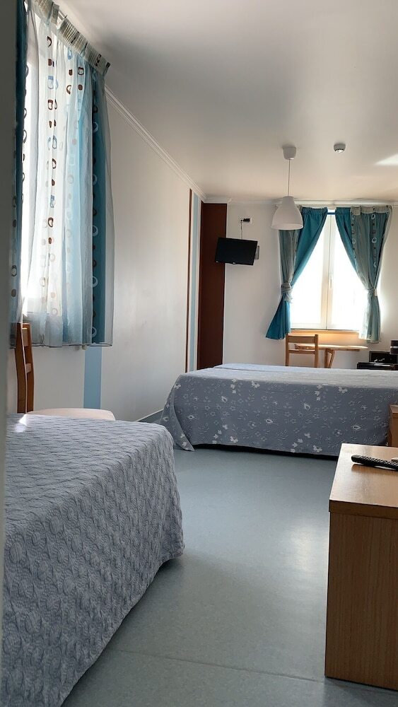 Weaa Hotel