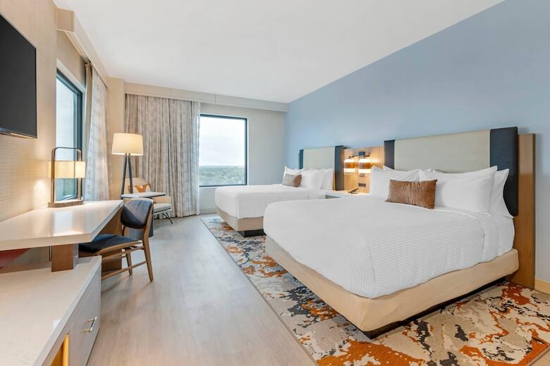 Cambria Hotel Austin Downtown