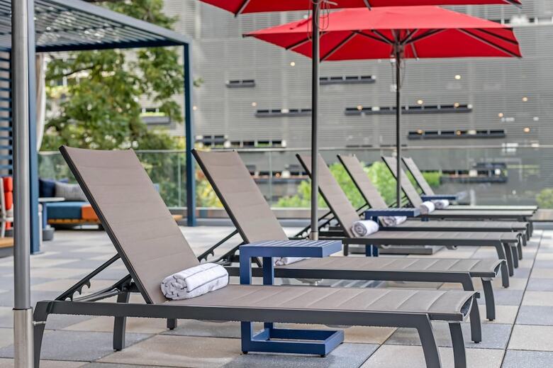 Cambria Hotel Austin Downtown