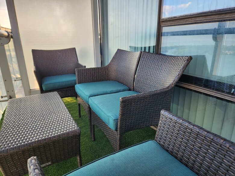 Hotel Ihost Suites Downtown Toronto