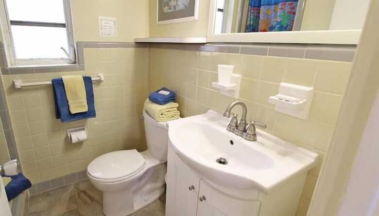 Hotel Beachouse Inn & Suites