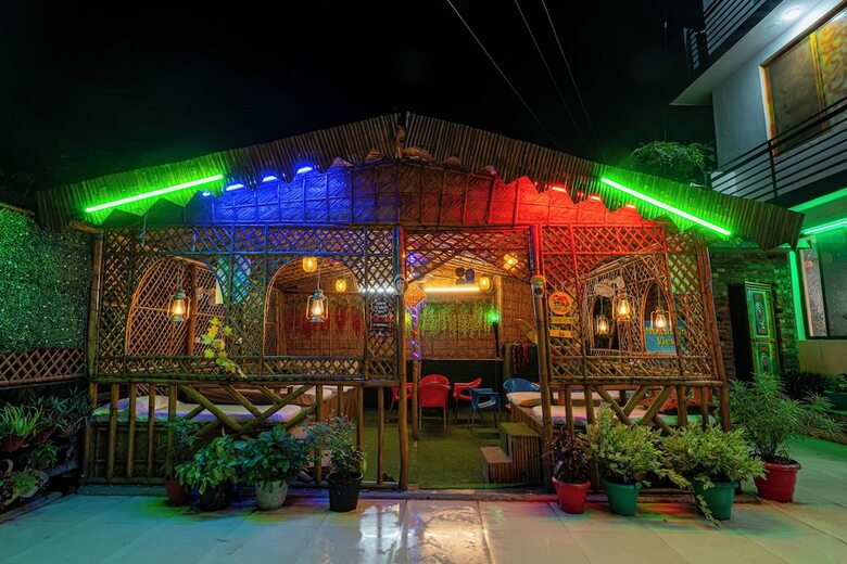 Orchid Hotel And Hostel