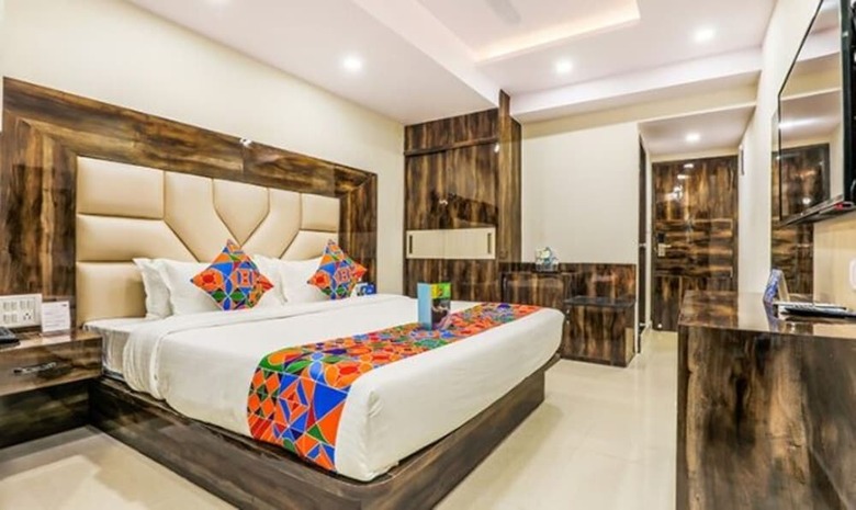 Fabhotel Khb Tower