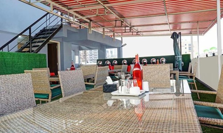 Fabhotel Prime Finesse