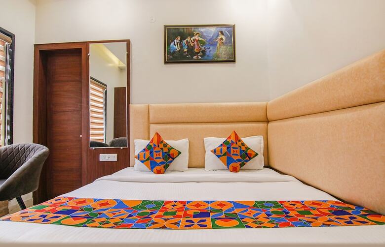 Fabhotel Golden City