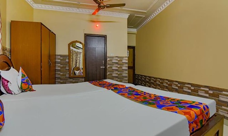Hotel Fabexpress Elight Residency