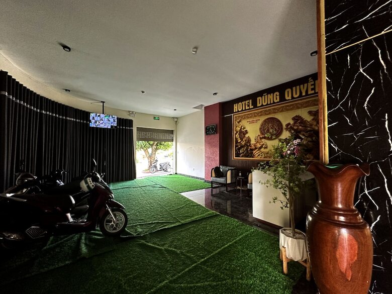 Oyo 1199 Dung Quyen Hotel
