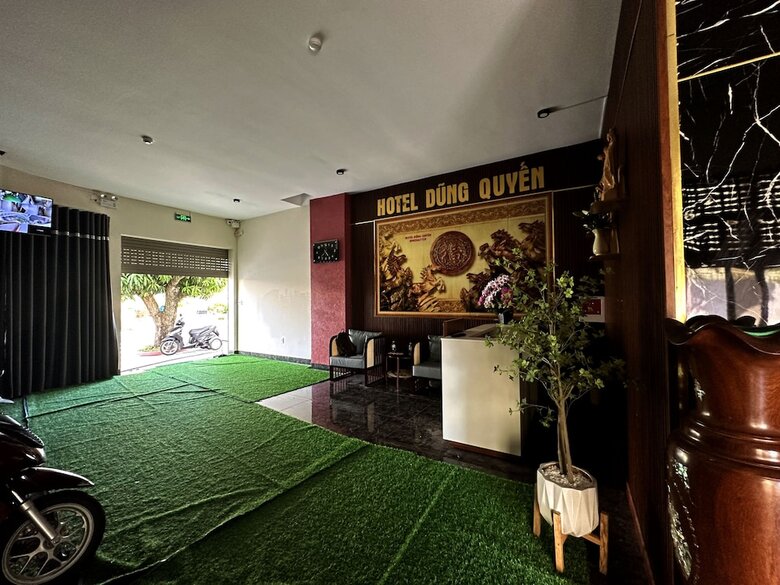 Oyo 1199 Dung Quyen Hotel