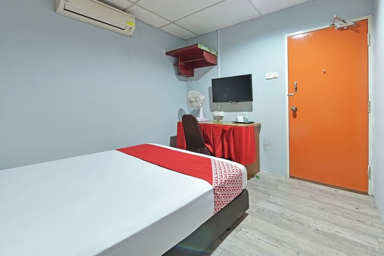 Oyo 90846 Hotel Akasia