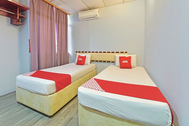 Oyo 90846 Hotel Akasia
