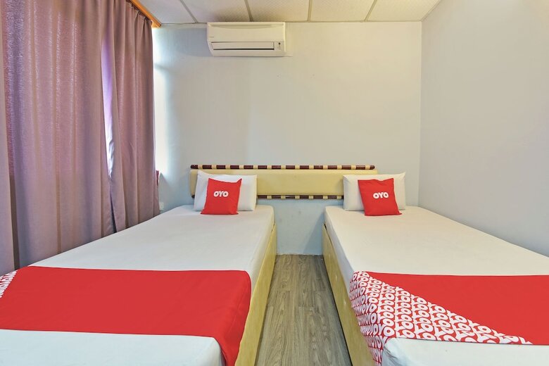 Oyo 90846 Hotel Akasia
