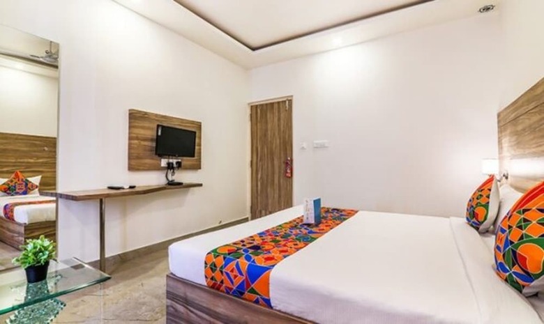 Fabhotel Vs Suites & Inn