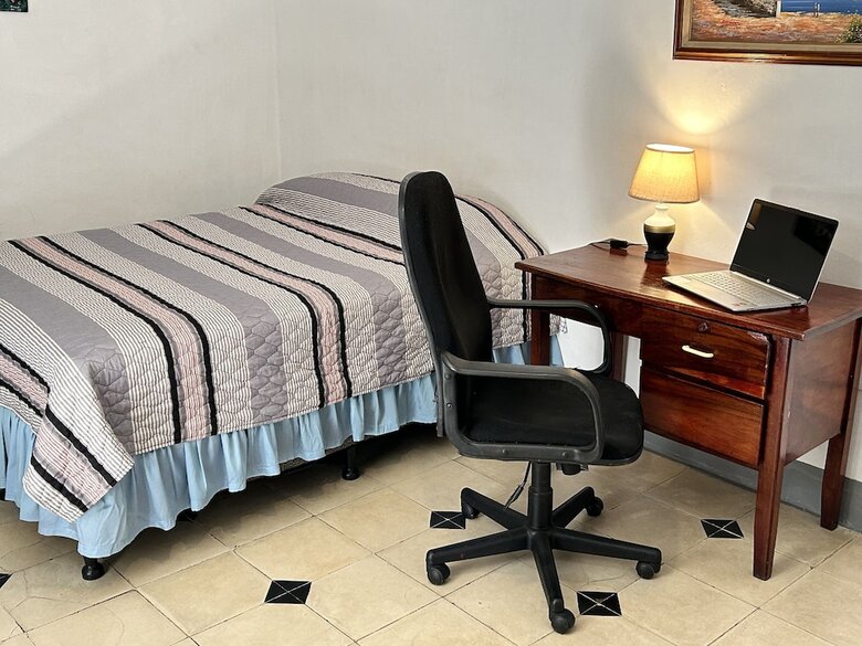 El Callejon Guest House