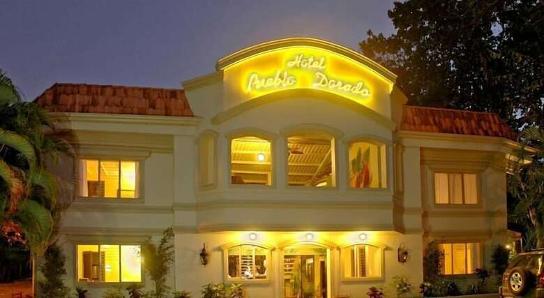Hotel Pueblo Dorado