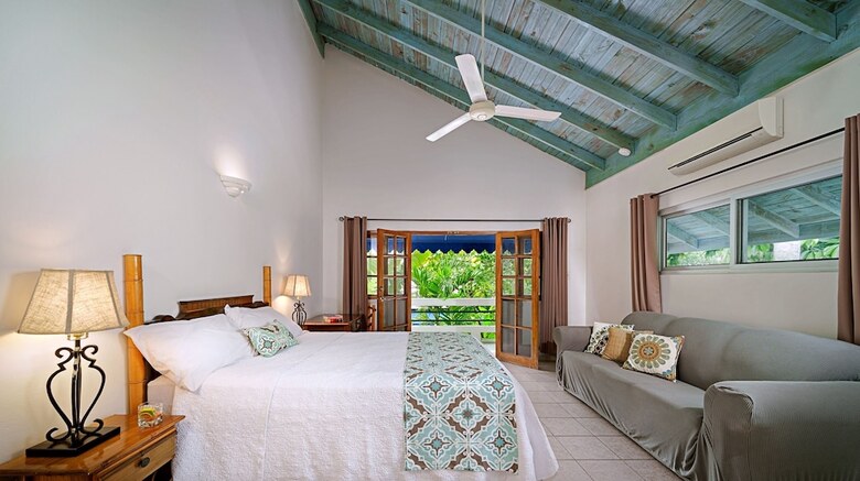 Aparthotel Beach House Condos Negril