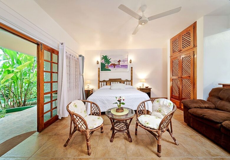 Aparthotel Beach House Condos Negril