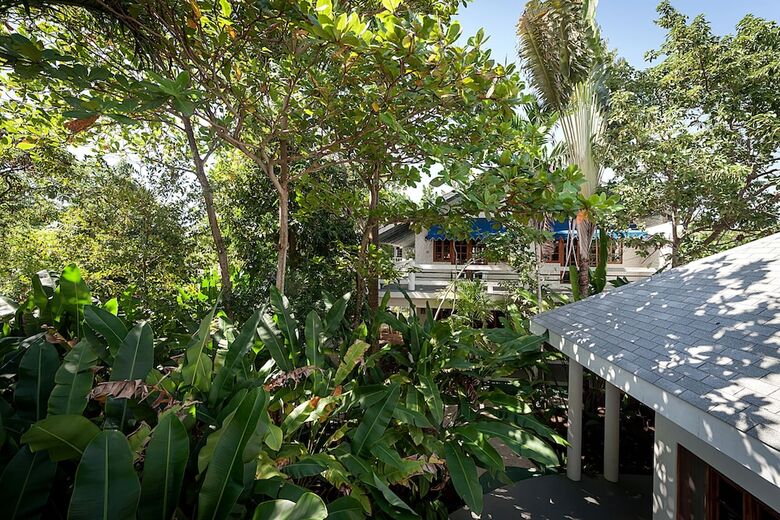 Aparthotel Beach House Condos Negril