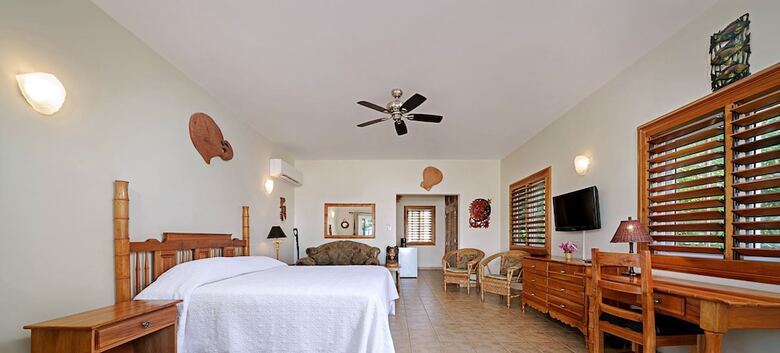 Aparthotel Beach House Condos Negril