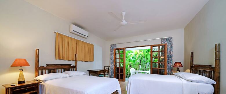 Aparthotel Beach House Condos Negril