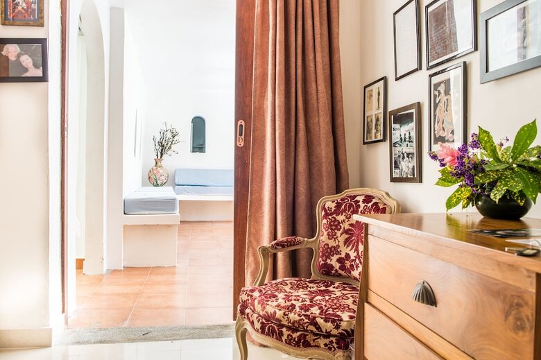 Villa Yrondi