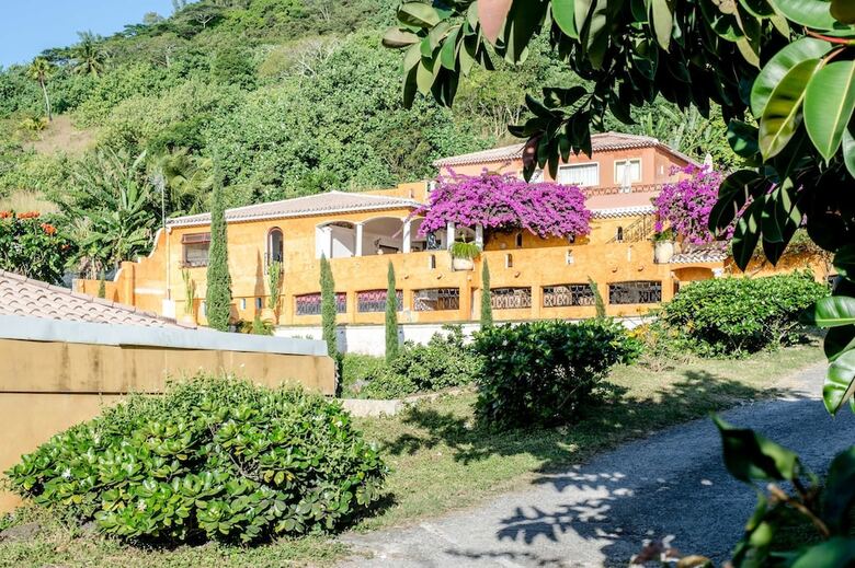 Villa Yrondi