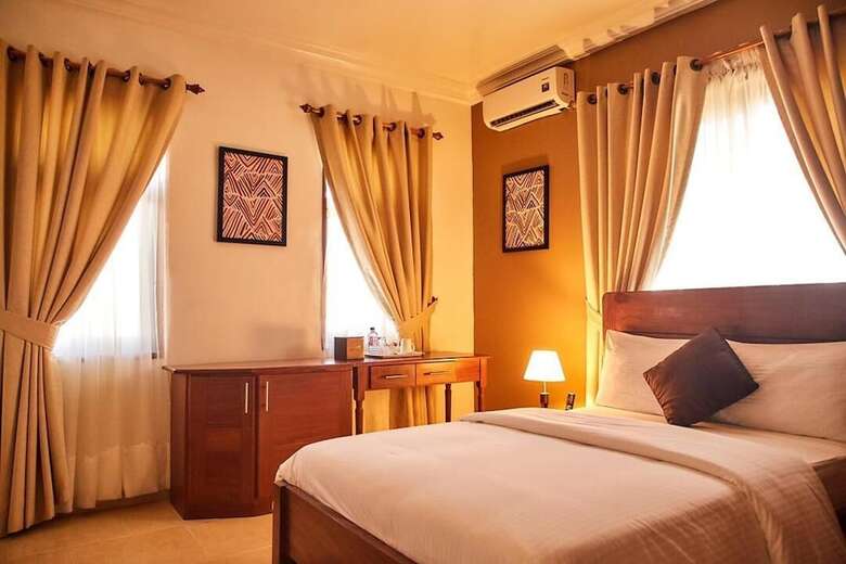 Hotel Silicon Lodge