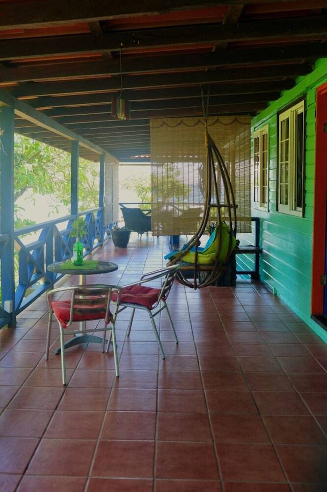 Hotel Mosana Reef Garden B&B