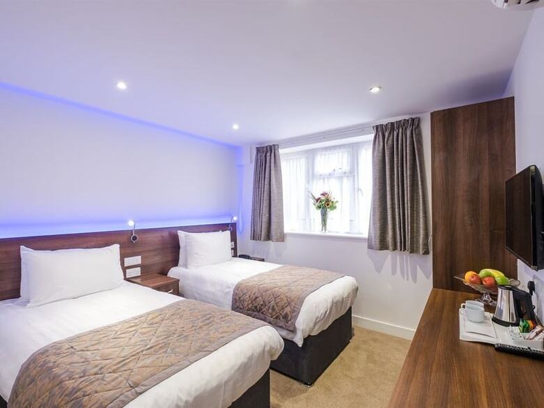 Signature Hotel London