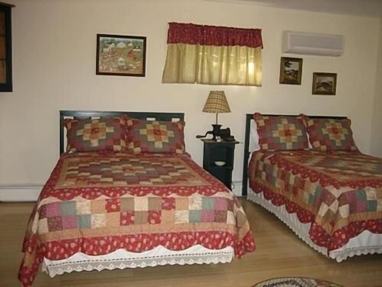 Spring Motor Inn