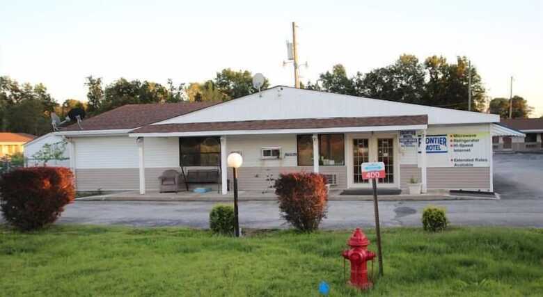 Frontier Motel