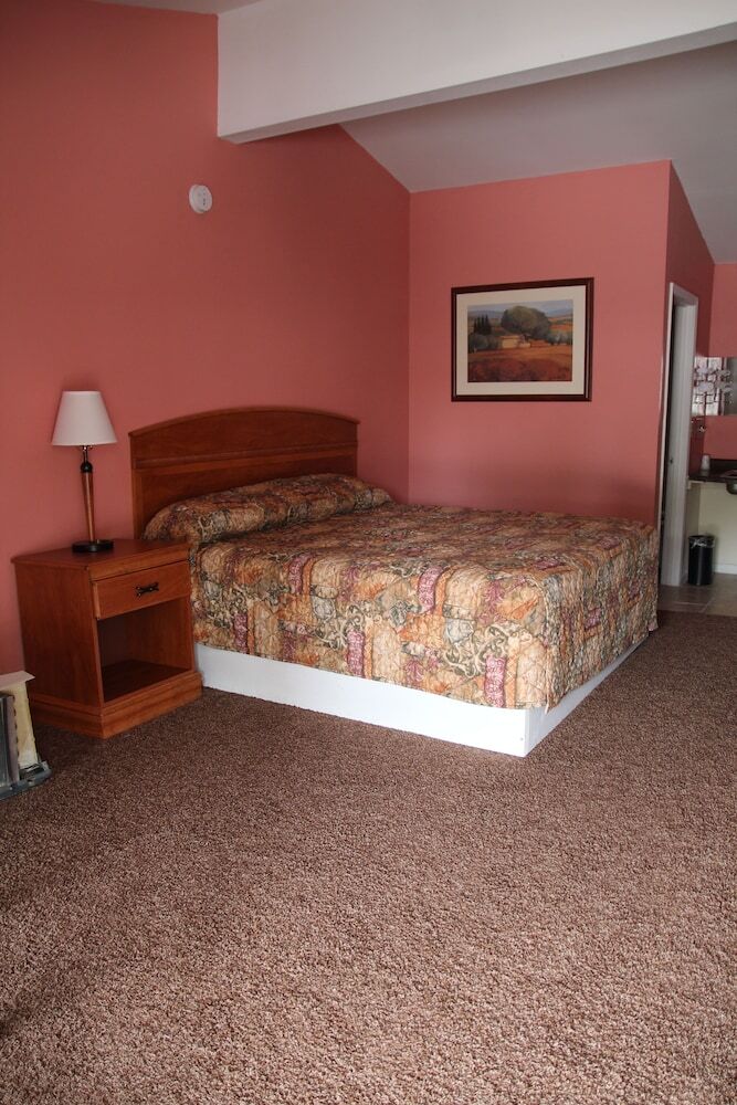 Frontier Motel