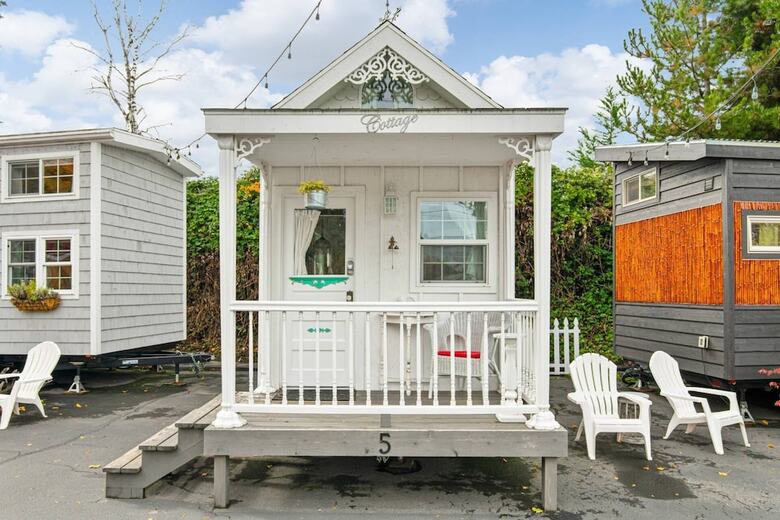 Tiny Digs - Hotel Of Tiny Houses