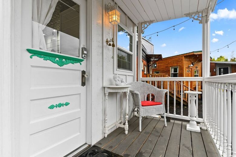 Tiny Digs - Hotel Of Tiny Houses