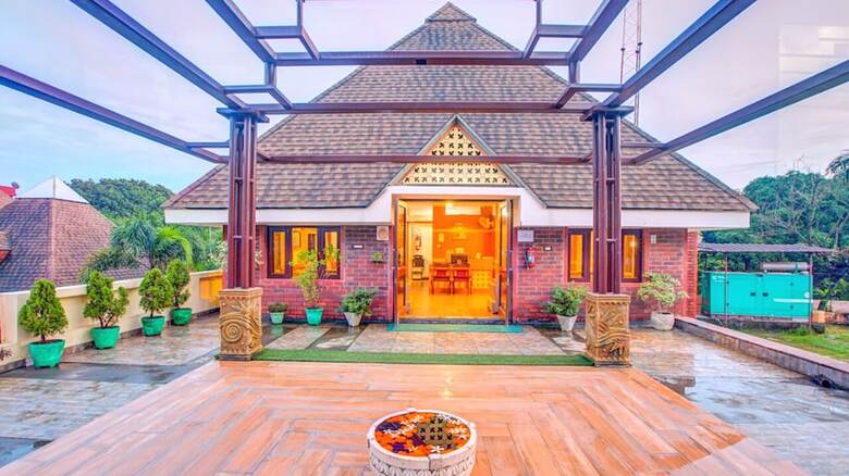 Hotel Shrigo Resort Pyramid Home Divine