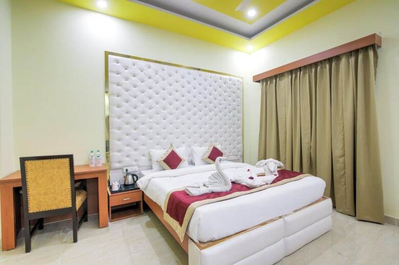 Hotel Amit House