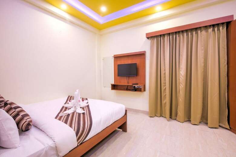 Hotel Amit House
