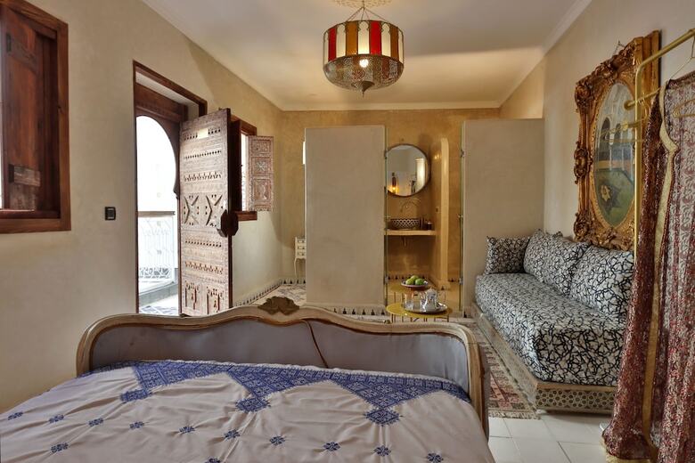 Riad La Fayette Bed & Breakfast