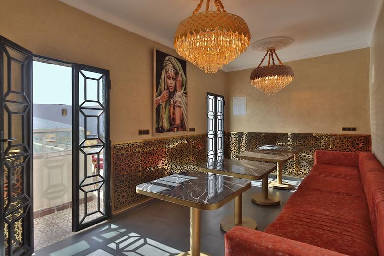 Riad La Fayette Bed & Breakfast