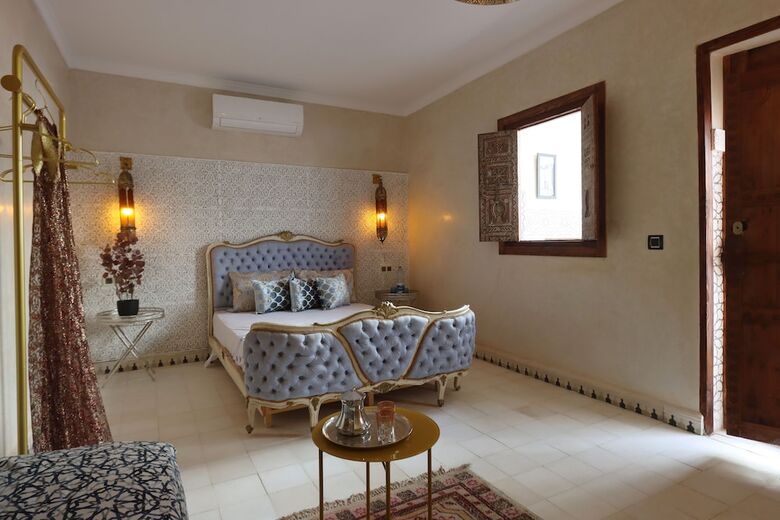 Riad La Fayette Bed & Breakfast