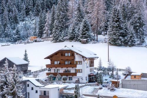 Intermontana Hotel Garni