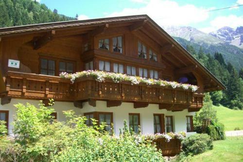 Hostal Haus Alpengruss