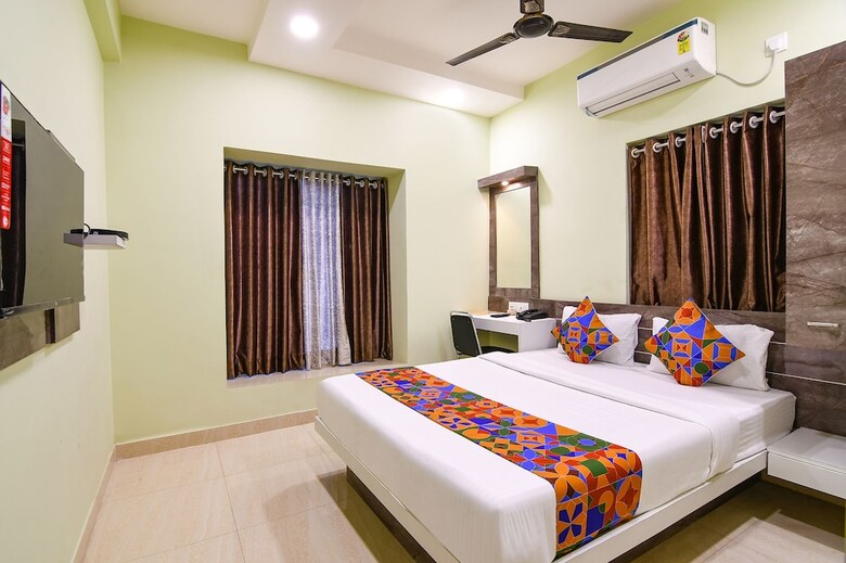 Fabhotel The Sunshine Residency